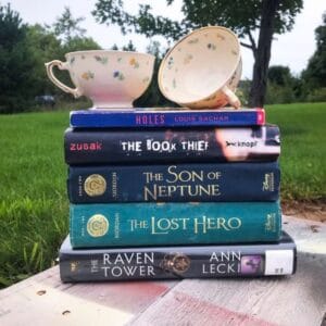 Pros and Cons of Different POVs in Books